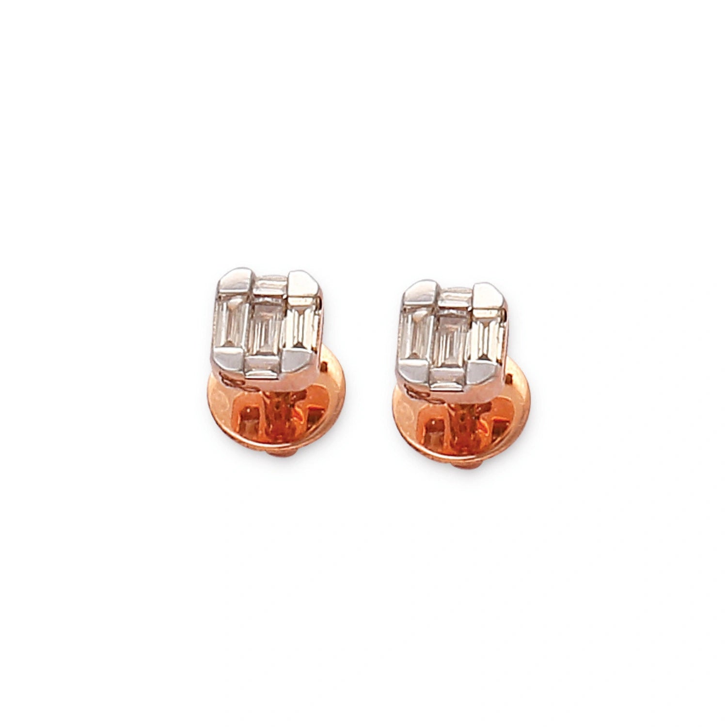 These contemporary stud earrings by jnjbymaduri feature a sleek two-tone design with geometric rectangular motifs in silver and rose gold, offering a modern yet versatile style perfect for a polished look.