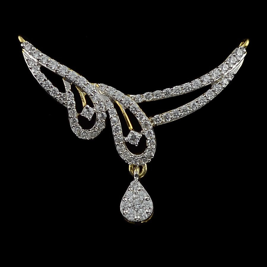 Heavenly Halo Diamond Pendant |CMN75636